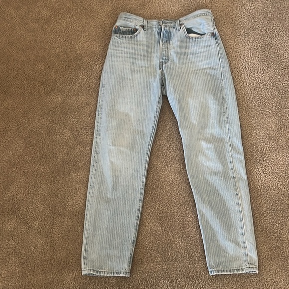 Women’s Levi’s 501 81 Straight Jeans - Picture 2 of 8